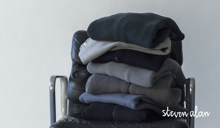 2024-12-18_11:00__M_Which Sweater would you choose?