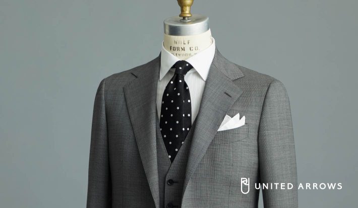 品格を纏う、ドレスウェア