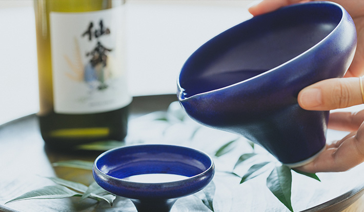 伝統をまとう器と、日本酒で迎える新年