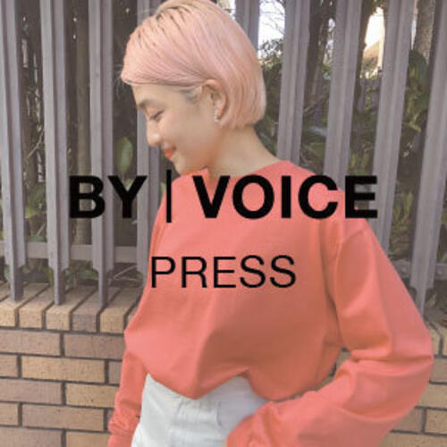 【WOMEN'S】心弾むオーラリーとの別注Tシャツ