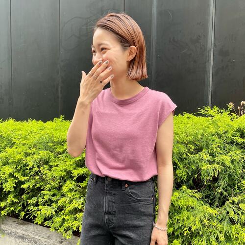 梅雨を快適に過ごせるトップス