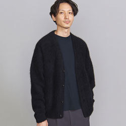 ひと味違うシンプルニット 10/15