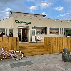 カルフォルニアの空気感を南青山で。