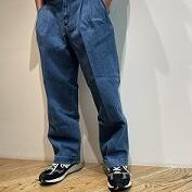 <FARAH>のパンツ。