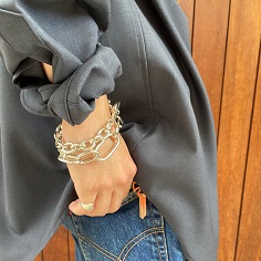 『いつも』を格上げするシルバーアクセサリー