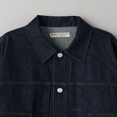 シックに着れるキレイ目デニムジャケット