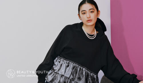 八木莉可子が着るシックで自由なレディモード