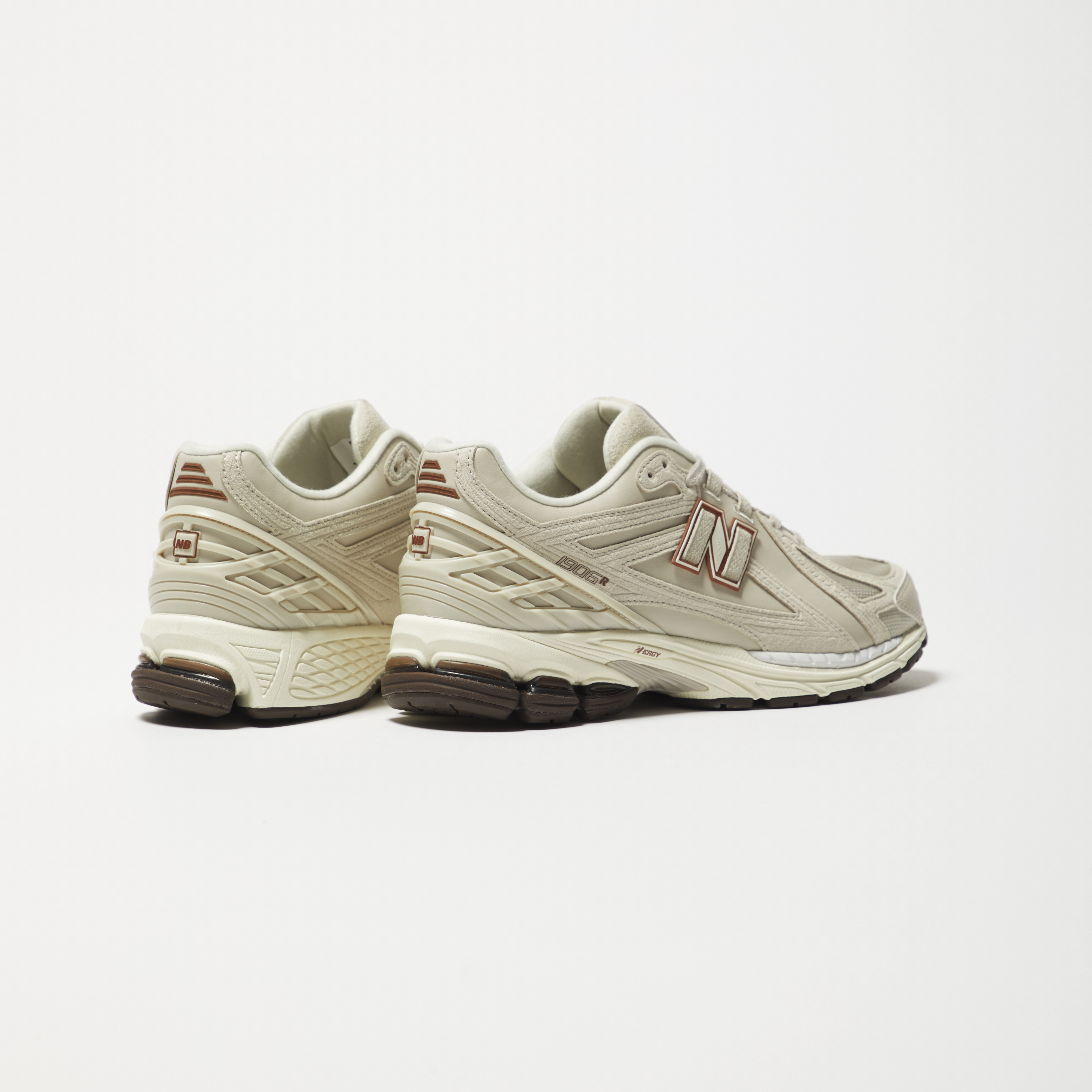 別注商品発売のお知らせ】New Balance for BEAUTY&YOUTH｜ニュース