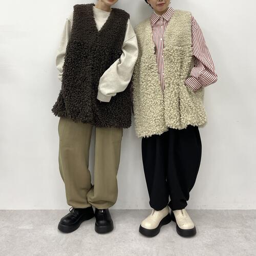 "シーズンムード高まる着回しボアベスト"