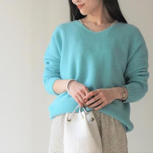 【Recommend】春まで着回しOK!Vネックニット特集