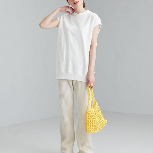 洗練された大人のホワイトコーデを紹介。季節に合わせたコーデやポイントも