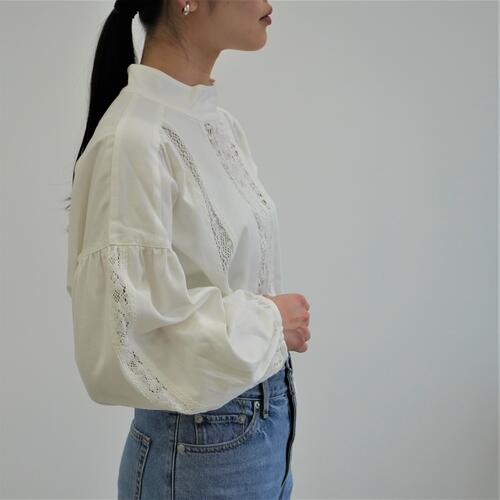 【New in】1枚で華やぐ春のカジュアルブラウス