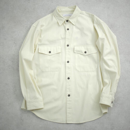 今、羽織るなら断然シャツの一択!