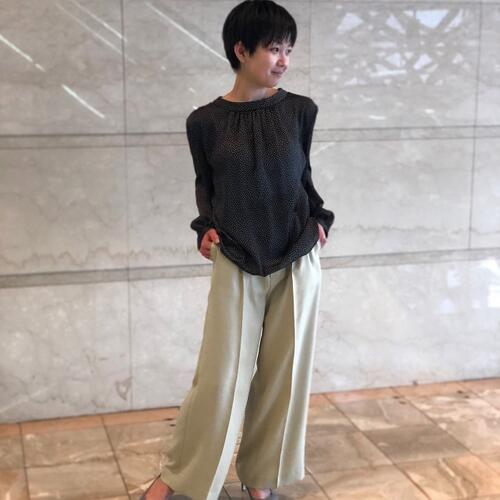 スタッフも虜になった、一押しトリアセパンツ♪