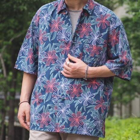 夏を彩るアロハシャツ ~ユニセックスで着れるGLR別注 REYN SPOONER~