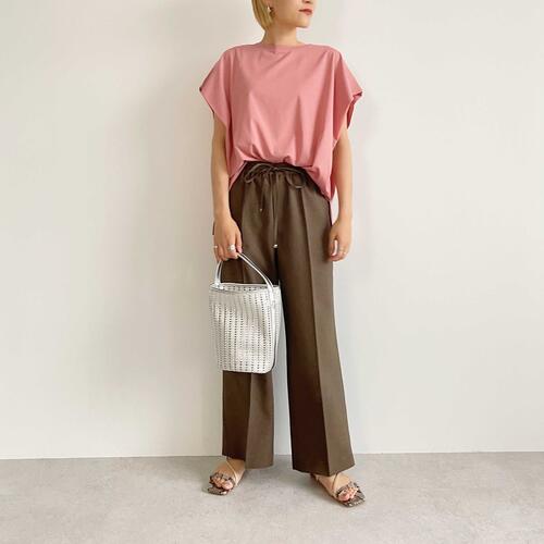【Recommend】1枚で楽に決まるデザインカットソー