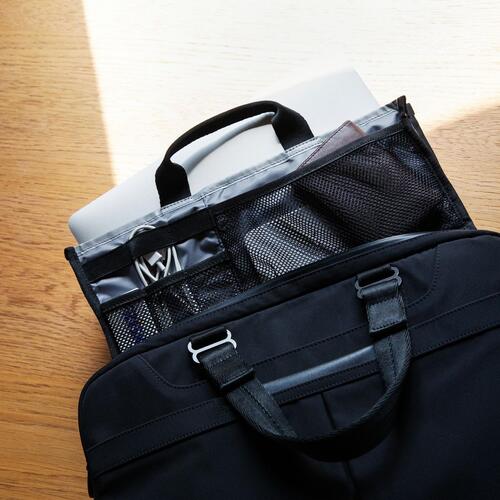 【New in】"だけじゃない"バッグたち。