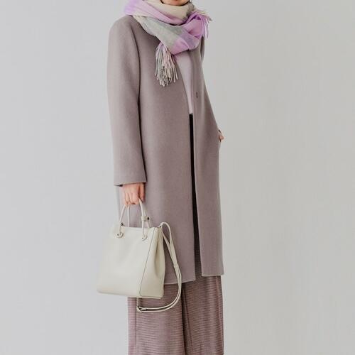 おしゃれ見えするマフラーの5つの巻き方。マフラーが主役のコーデ例も紹介      