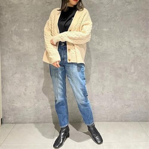 大人のデニムコーデ、この冬は何を合わせる？