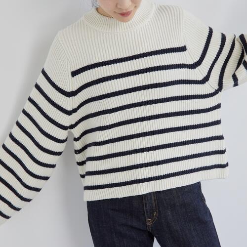 【New in】スタイルアップが叶うクロップドニット