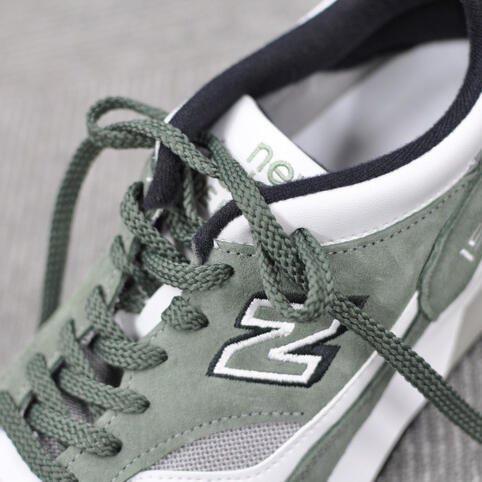 【革靴からスニーカーまで】知っておくと安心!靴紐の結び方「定番の4種類+1」