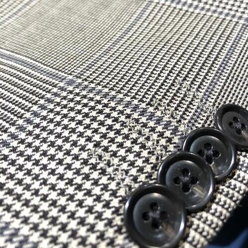 【DESIGNER'S EYE】生地選びから始まる、デザインの仕事