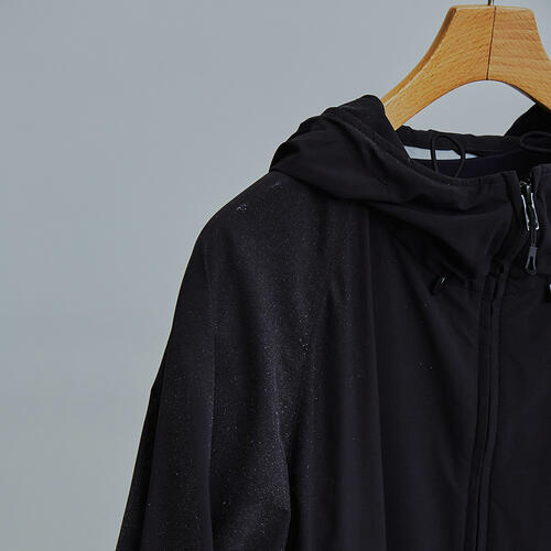 【PICK UP】撥水機能付き！不安定な天気やアウトドアにおすすめの軽羽織り３選