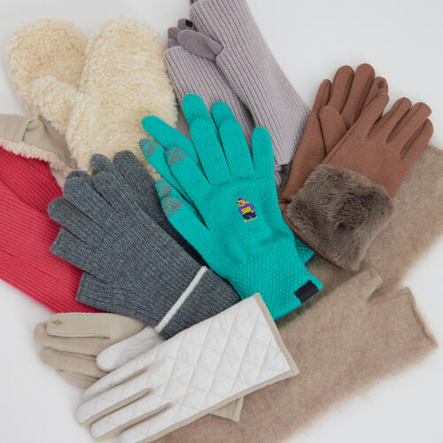 年末年始のおでかけに、いまから買い足したい冬小物