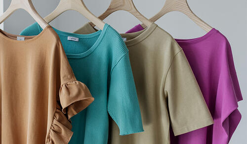 パーソナルカラーで見つける 自分に似合うトップス