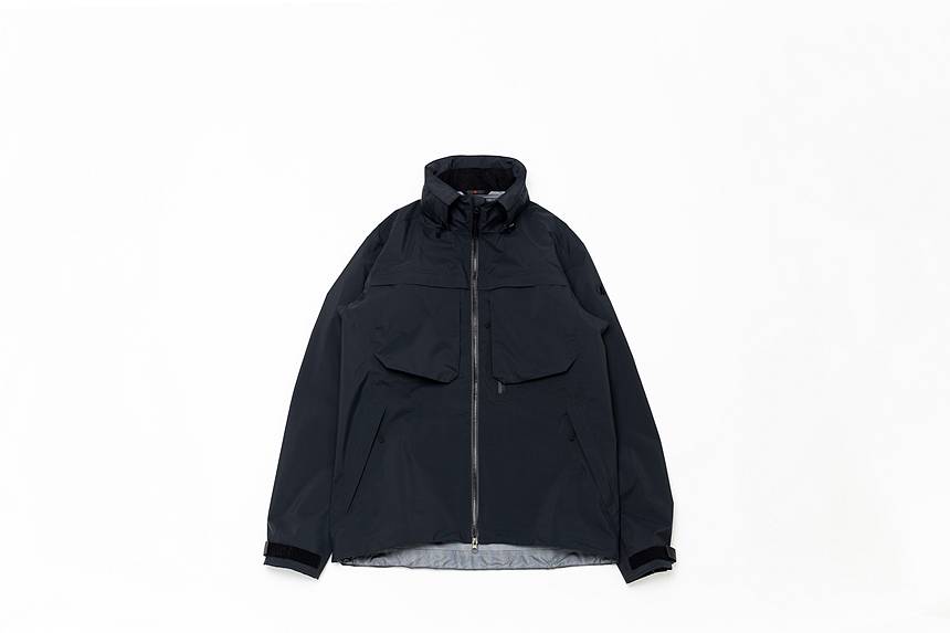 CawJacket_21-GTX-CavirBlack-001_w860.jpg