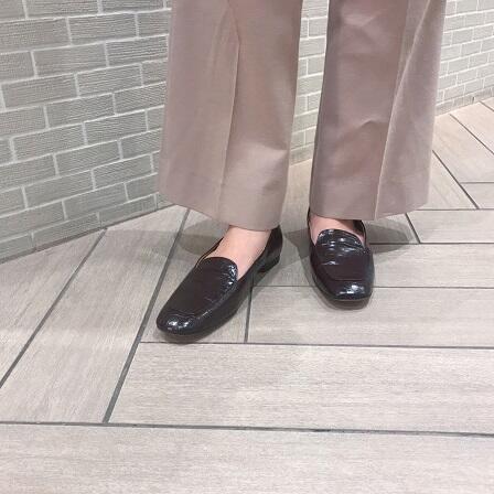 春を先取り!気分の上がるフラットシューズ