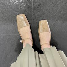 "今すぐ使える"WEB限定フラットシューズ