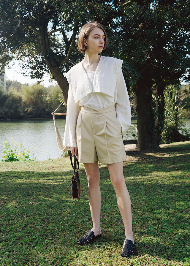 LOOK1