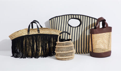 夏に持ちたい、かごバッグや軽さのある素材のバッグ。