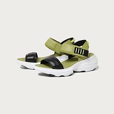<SOREL(ソレル)>のスペシャルなサンダル