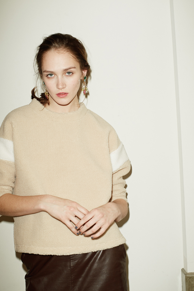 LOOK 008