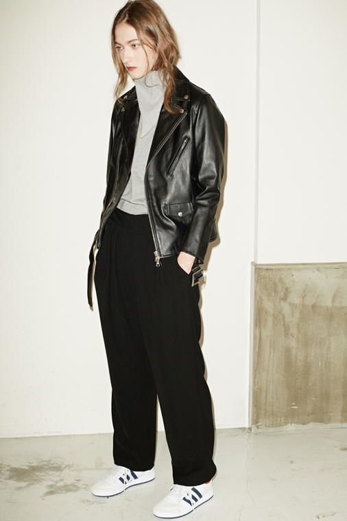LOOK 002