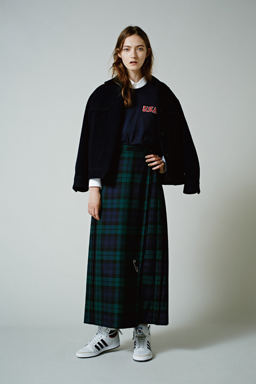 LOOK 010