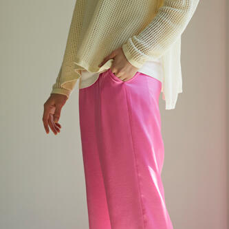 色を味方に楽しむ、春のボトムスコーディネート