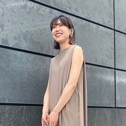 梅雨のお出かけはワンピースで