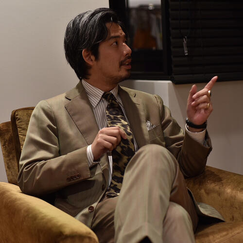 スーツを着ること