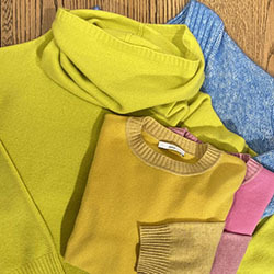 色で楽しむニット