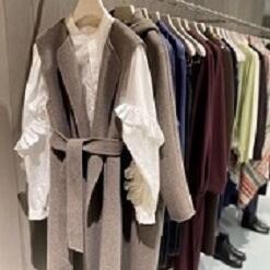 LOEFFのリバーアウター