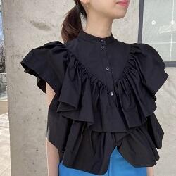 春を先取り 主役ブラウス