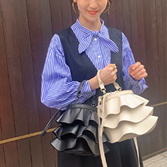 【予約中！】いいとこどりなフリルバケットバッグ