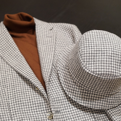 服とおそろいの小物