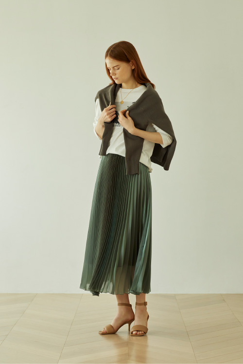 Glitter Pleated Skirt Style Variation