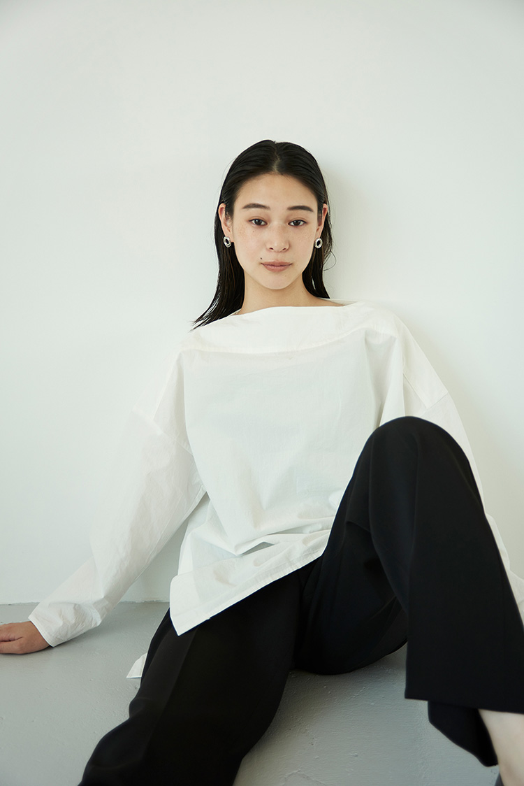 LOOK_02