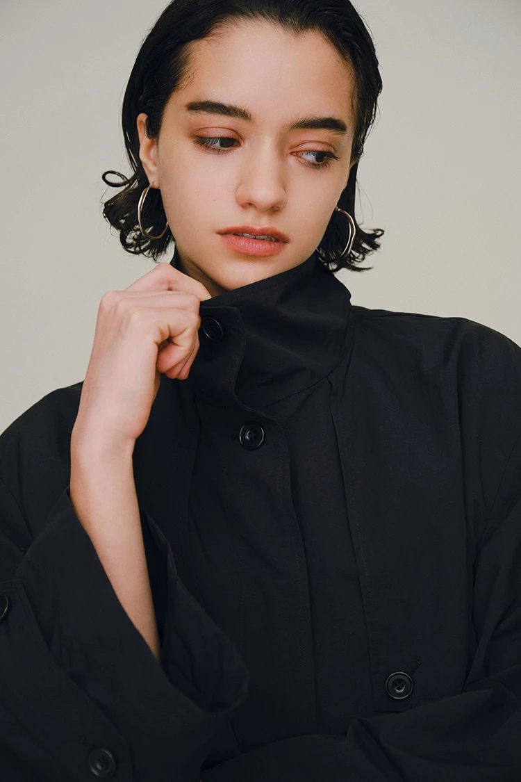 LOOK 01