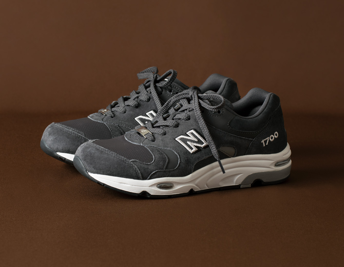NEW BALANCE スニーカー